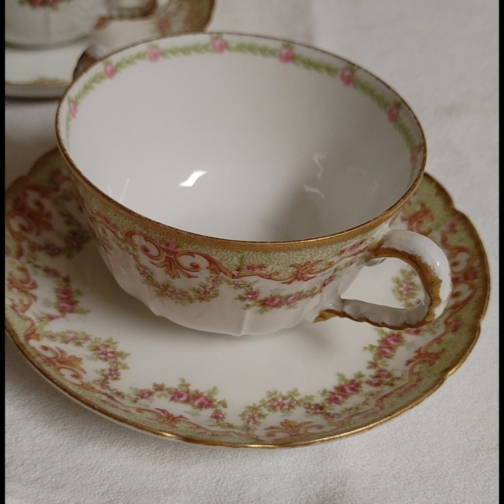 Antique 4 pcs Limoges Bouillon Cups & Saucers Set